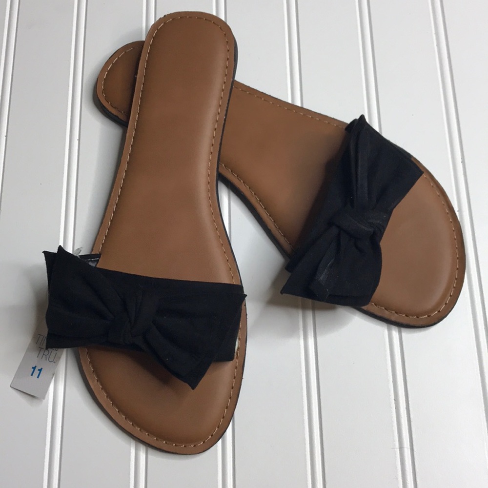 Slip on now flat sandals